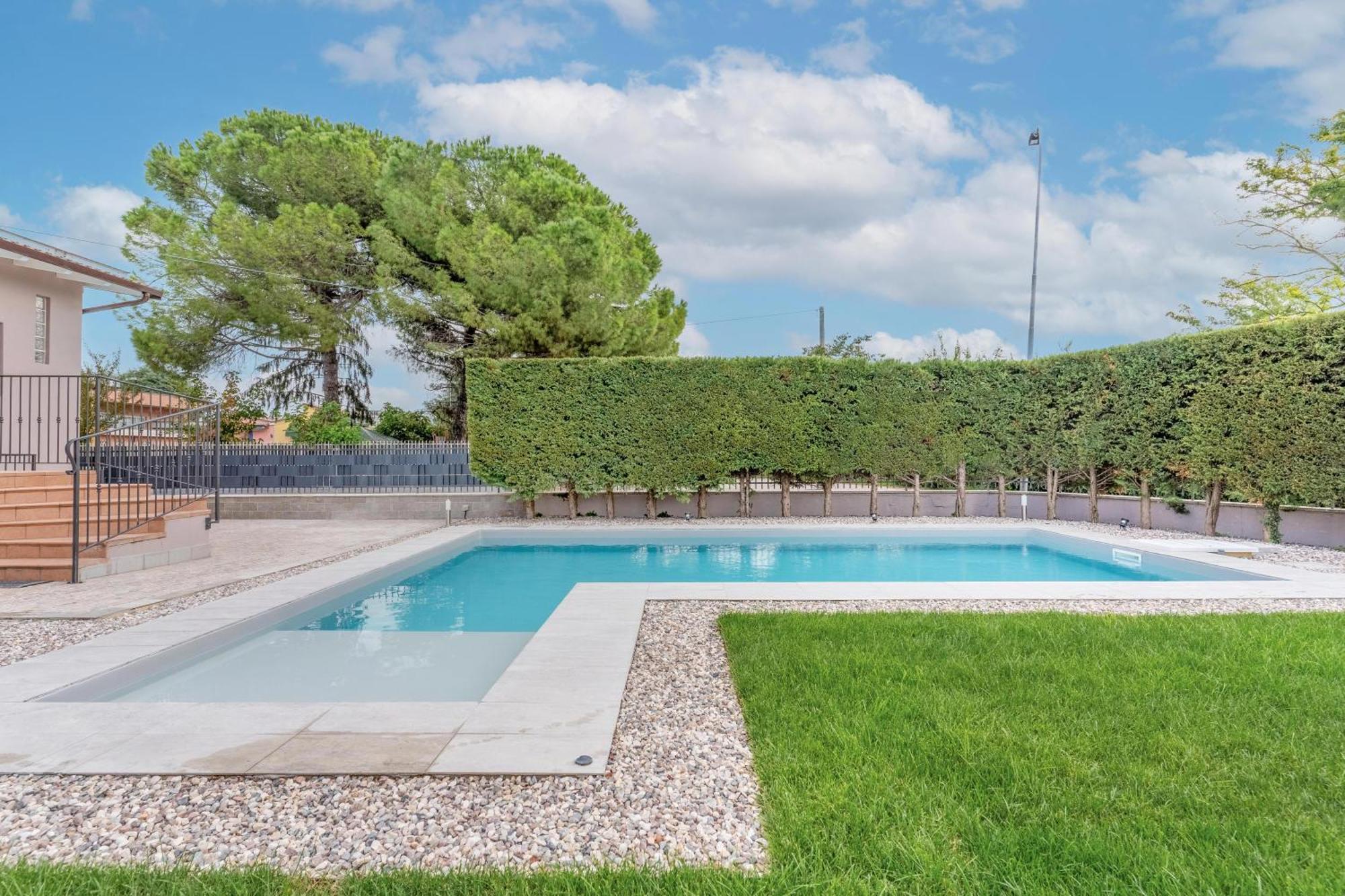 -Free Pool And Parking- Garda House Apartments Castelnuovo del Garda Buitenkant foto