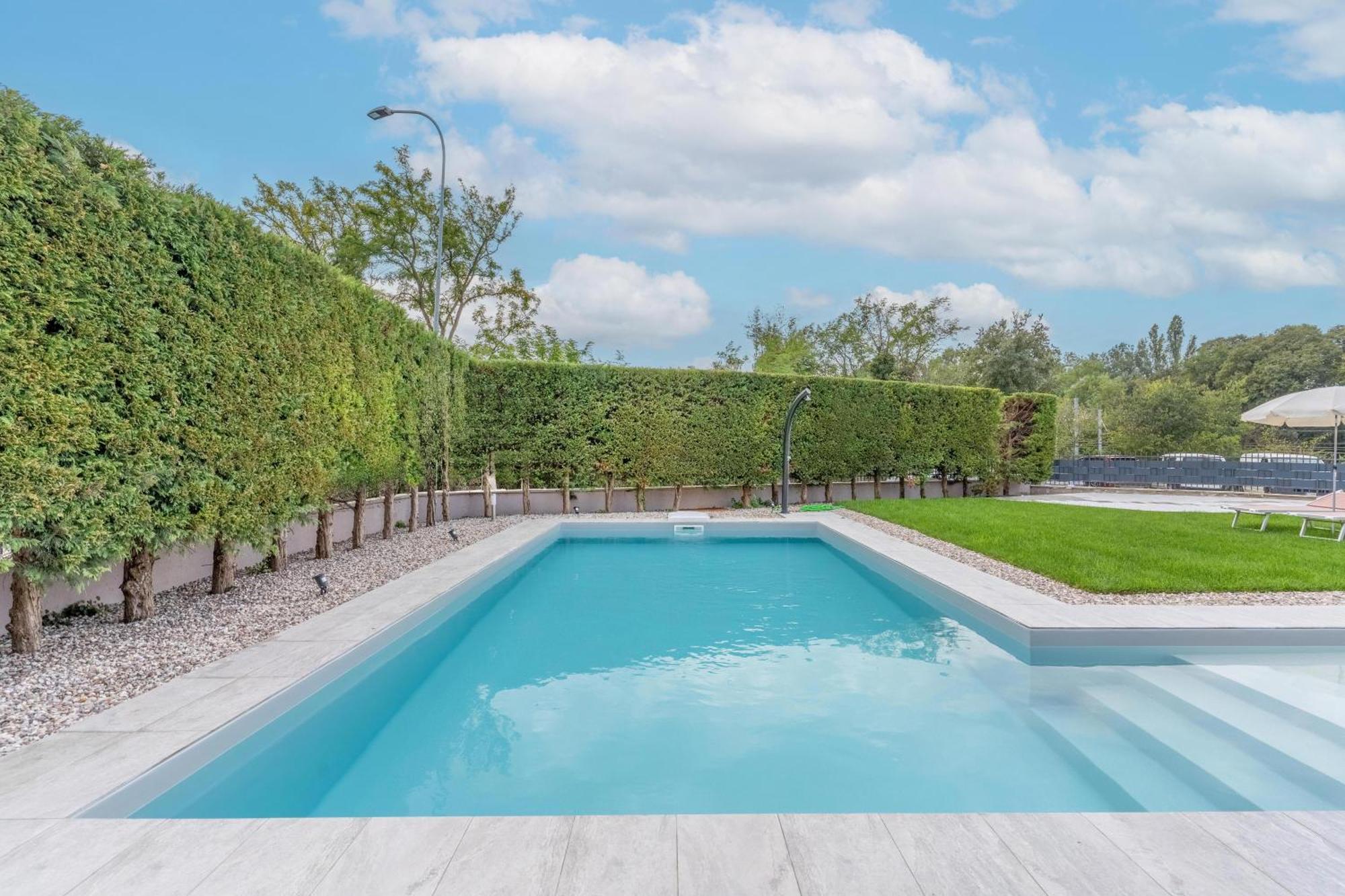-Free Pool And Parking- Garda House Apartments Castelnuovo del Garda Buitenkant foto