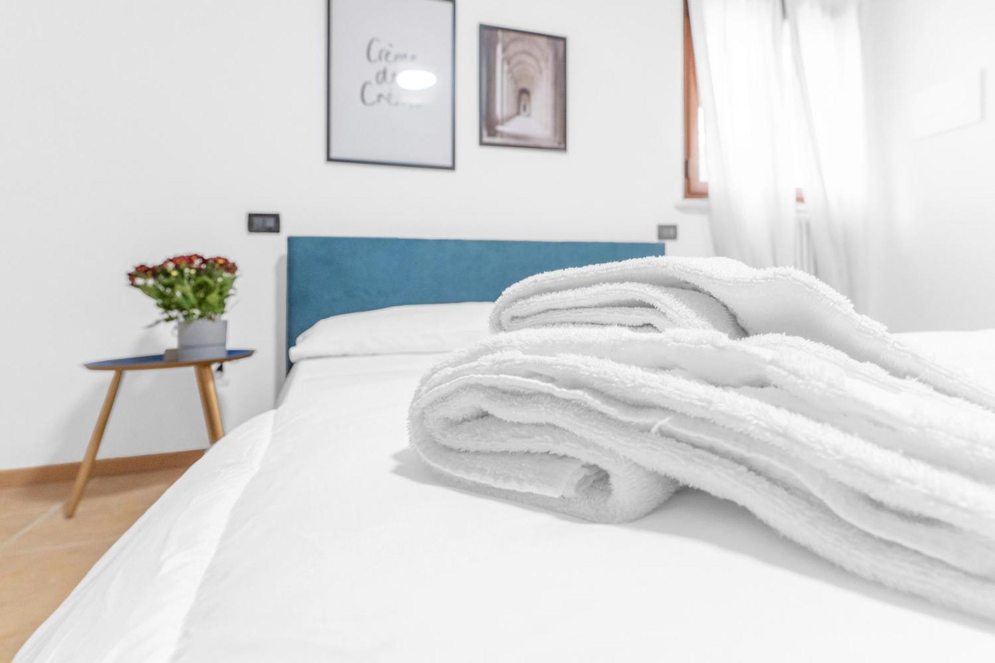 -Free Pool And Parking- Garda House Apartments Castelnuovo del Garda Buitenkant foto