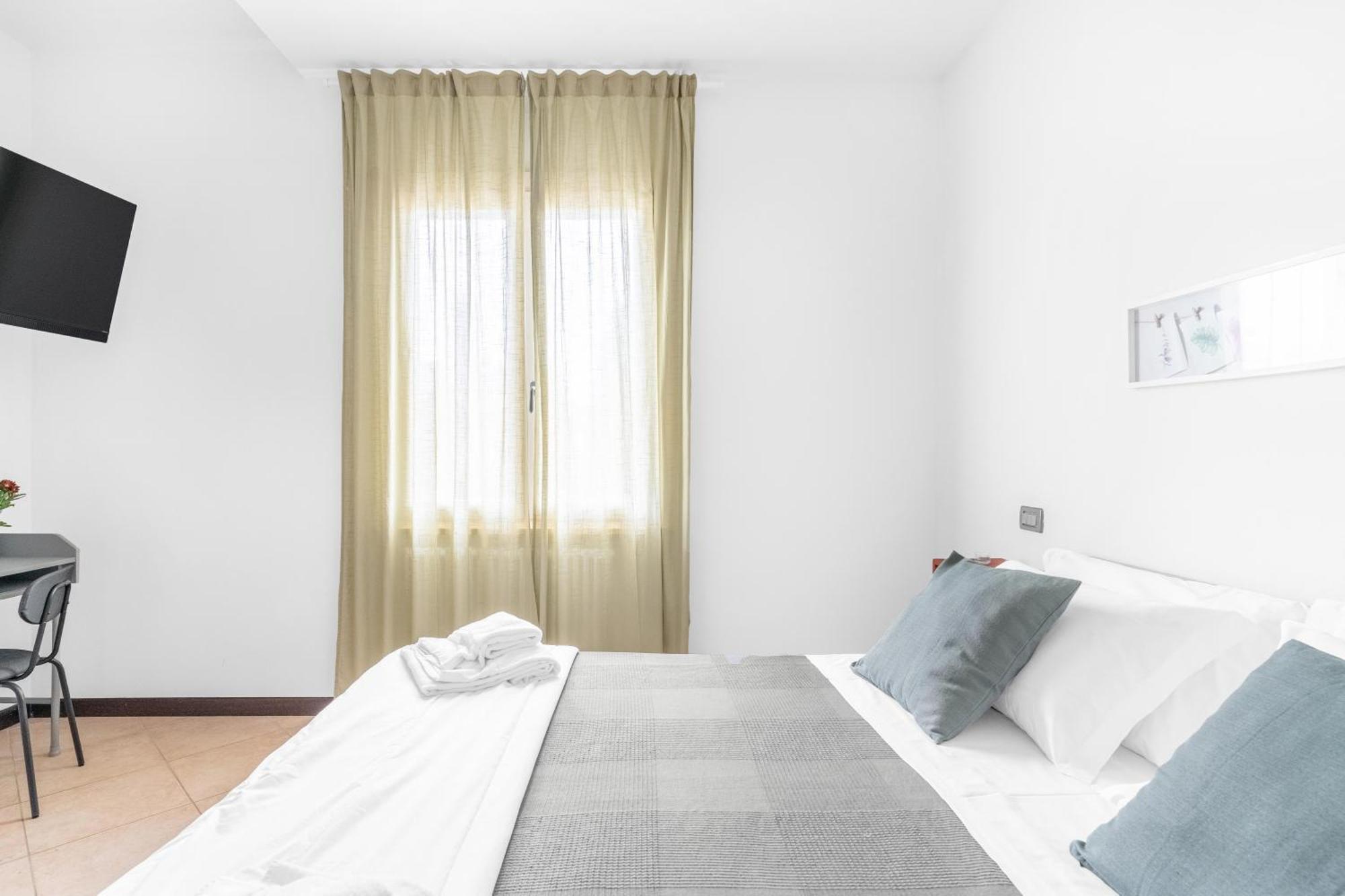 -Free Pool And Parking- Garda House Apartments Castelnuovo del Garda Buitenkant foto
