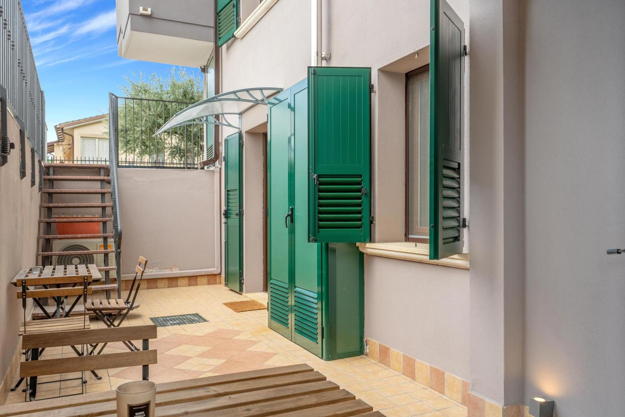 -Free Pool And Parking- Garda House Apartments Castelnuovo del Garda Buitenkant foto