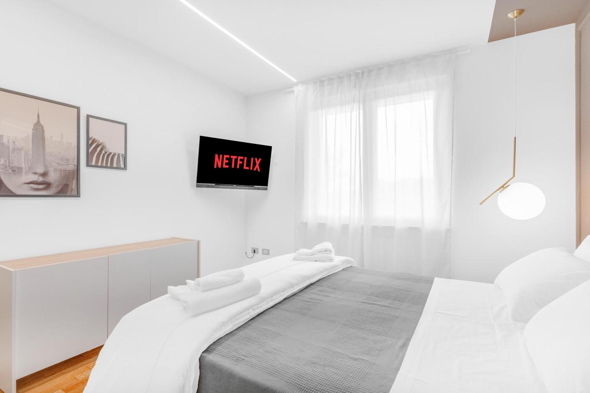 -Free Pool And Parking- Garda House Apartments Castelnuovo del Garda Buitenkant foto